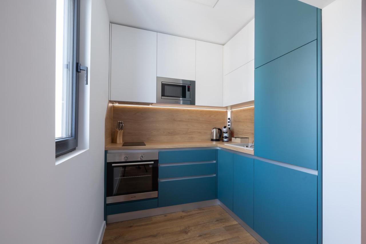 Opal Beachfront Apartment Варна Экстерьер фото