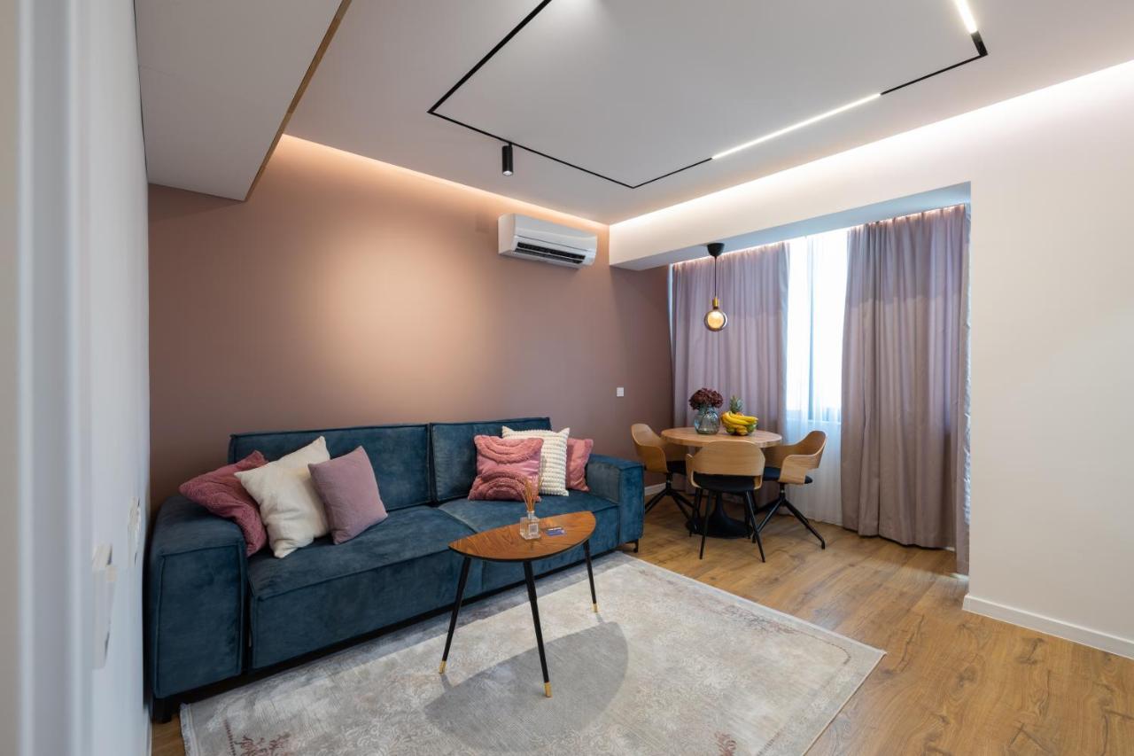 Opal Beachfront Apartment Варна Экстерьер фото
