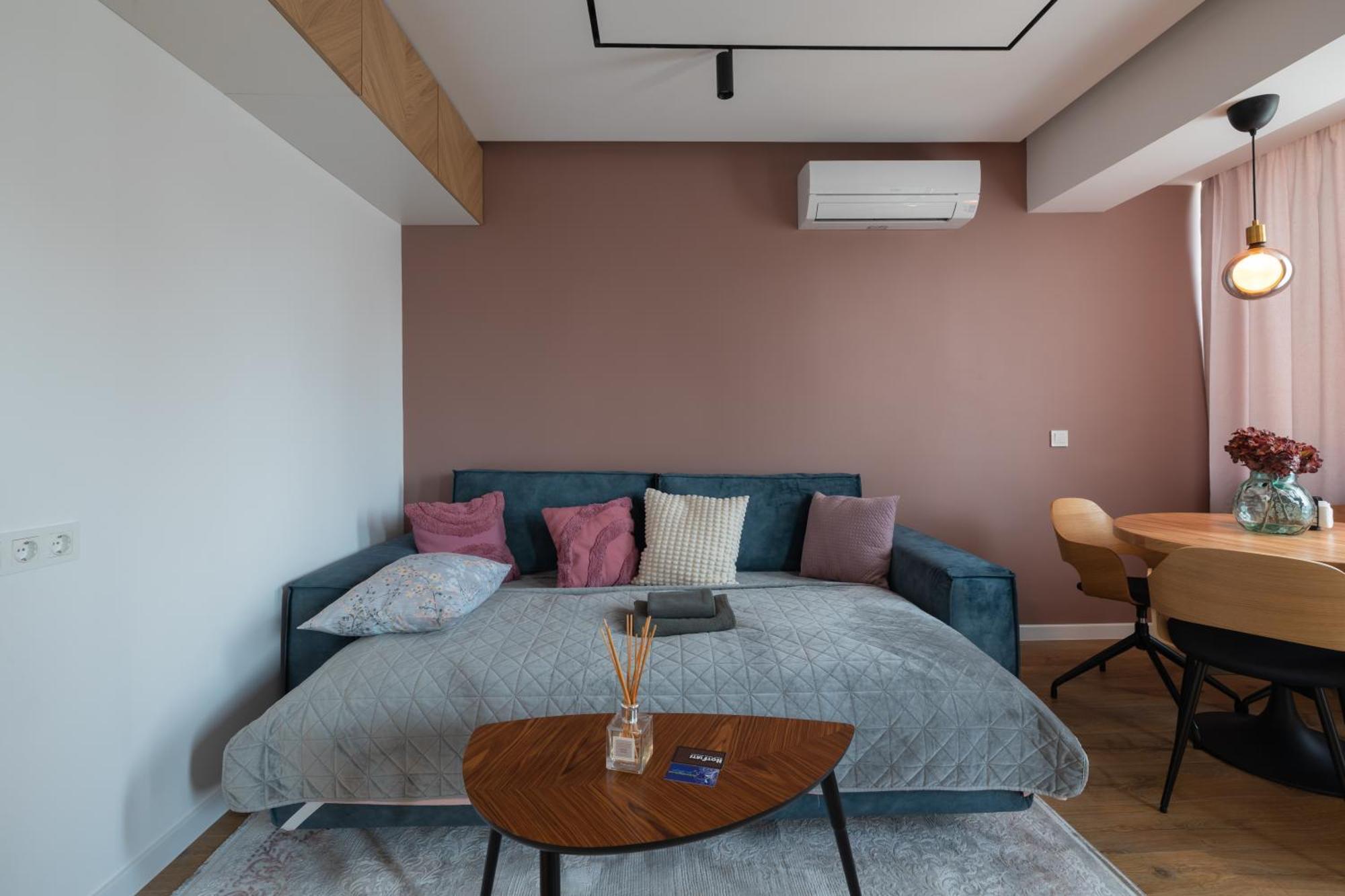 Opal Beachfront Apartment Варна Экстерьер фото